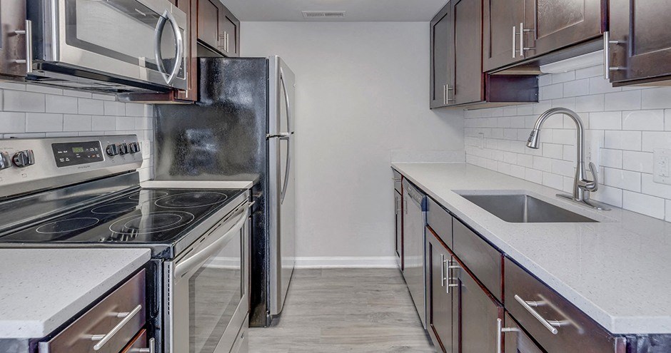 Sparrows Point Townhomes & Apartments | Virginia Beach, VA