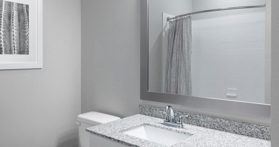 Vale at Overland Park | Overland Park, KS