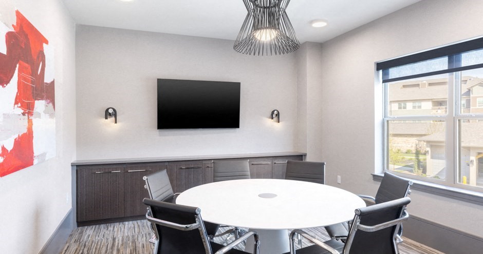 Vale at Overland Park | Overland Park, KS