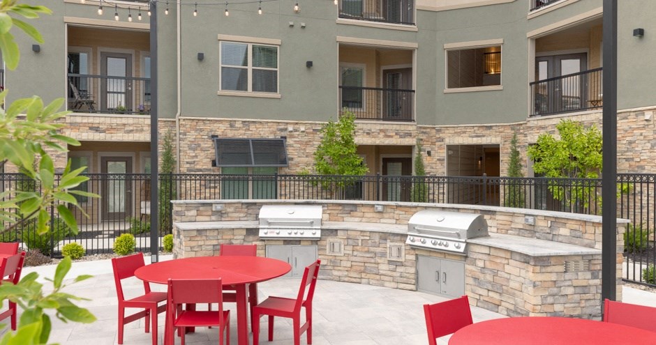 Vale at Overland Park | Overland Park, KS