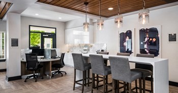 Verandas at Lake Norman | Cornelius, NC - Photo Gallery 4