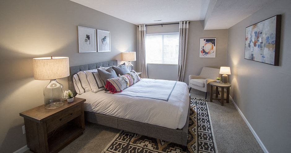 Vicino on the Lake Apartments | Creve Coeur, MO