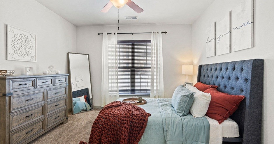 Villas at Ridgeview Falls| Olathe, KS