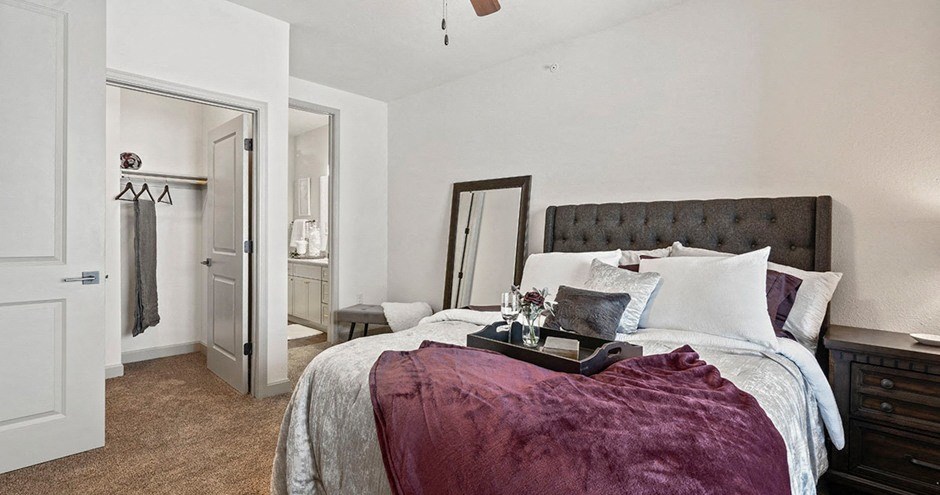 Villas at Ridgeview Falls| Olathe, KS