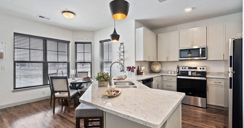 Villas at Ridgeview Falls| Olathe, KS