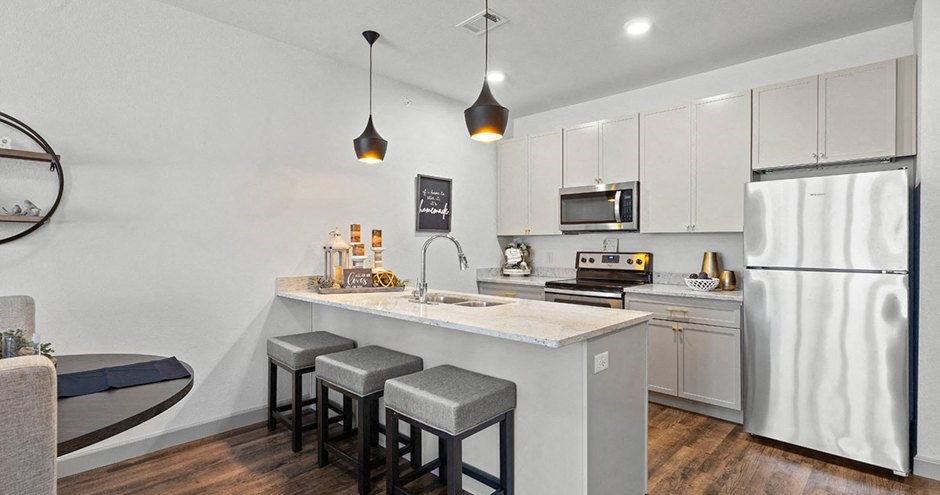 Villas at Ridgeview Falls| Olathe, KS