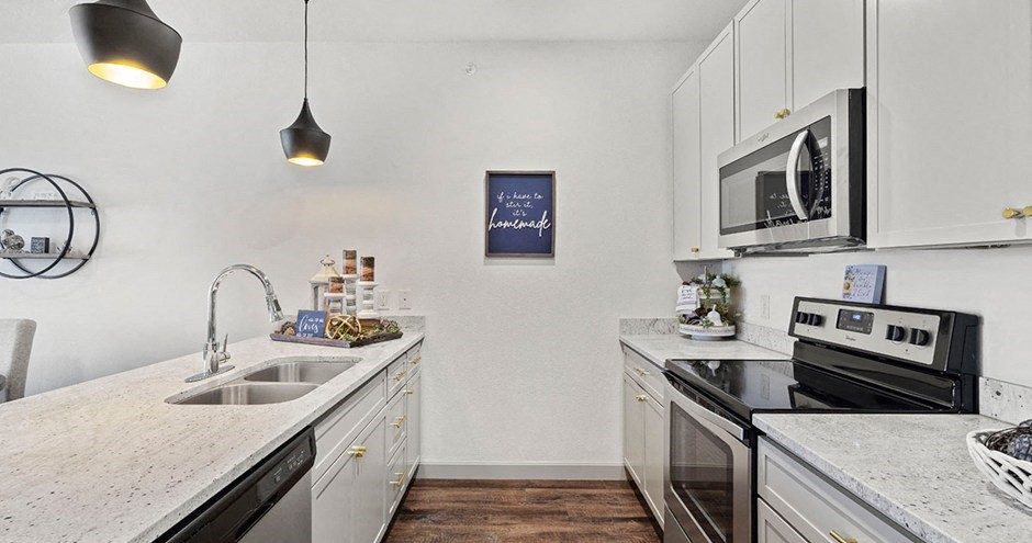 Villas at Ridgeview Falls| Olathe, KS