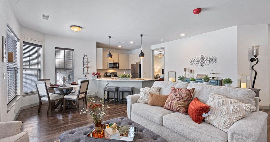 Villas at Ridgeview Falls| Olathe, KS