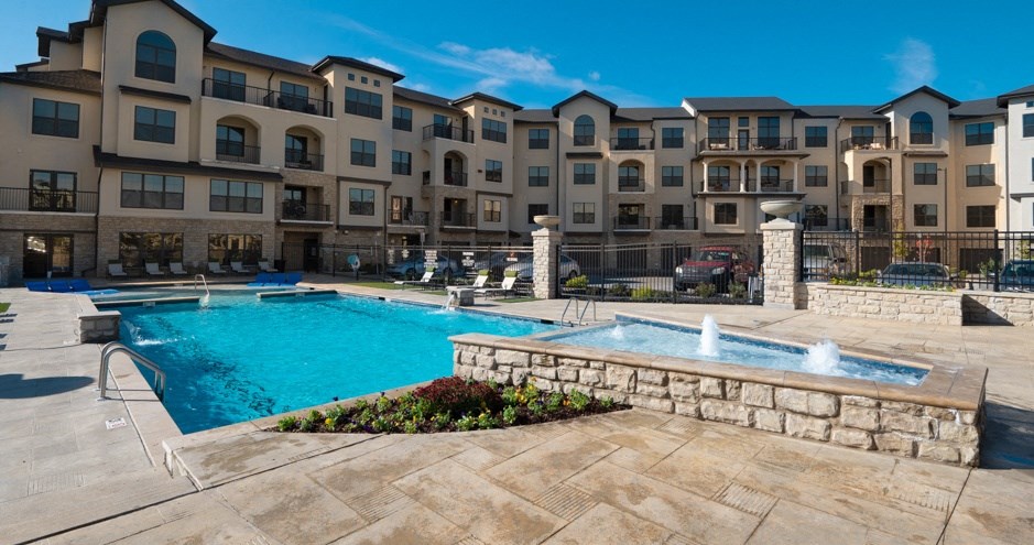 Villas at Ridgeview Falls| Olathe, KS