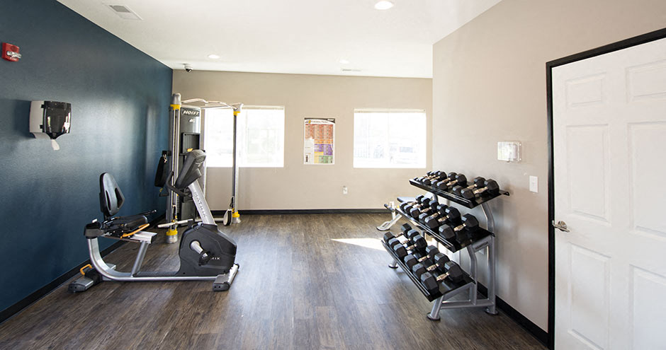 Free Weights | Walnut Lake | Urbandale, IA