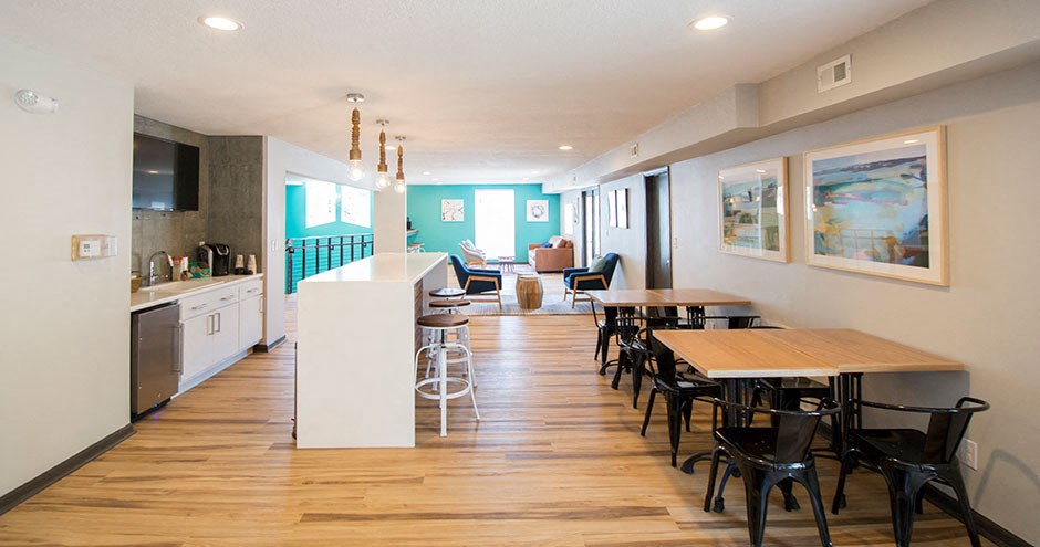 Weston Park | Des Moines, IA