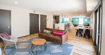 4200 Park Ave 1-3 Beds Apartment for Rent - Photo Gallery 4