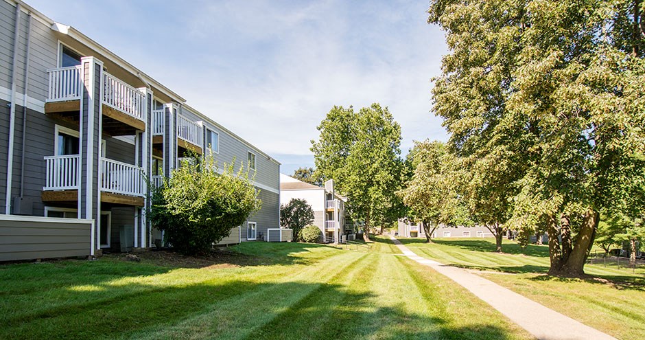 Weston Park | Des Moines, IA