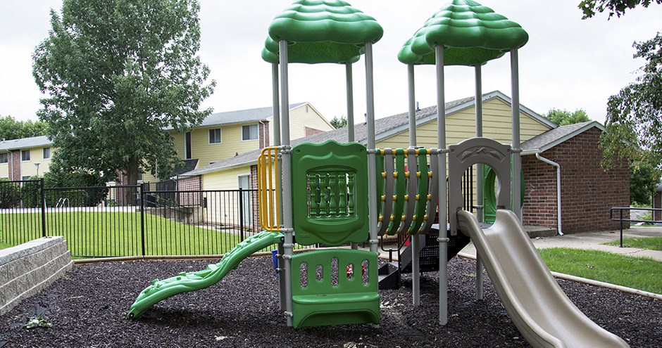 Weston Park | Des Moines, IA  | Playground