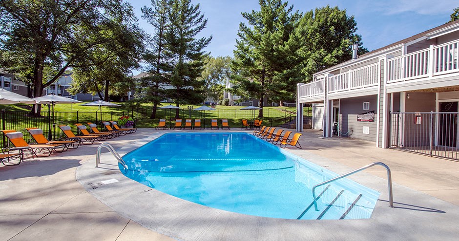 Weston Park | Des Moines, IA  | Pool