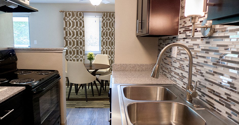 Weston Park | Des Moines, IA