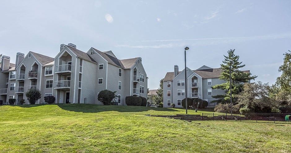 the residences at city center apartments exterior view