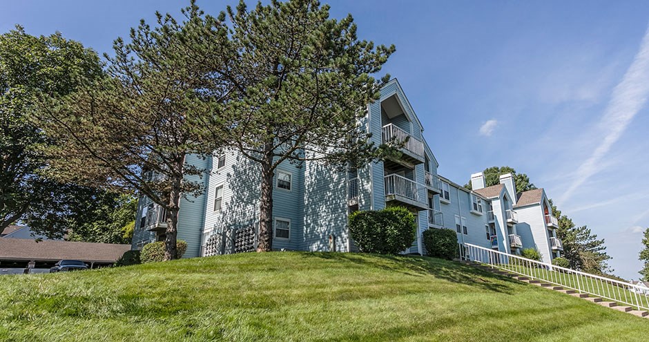 the building in which the apartment is located