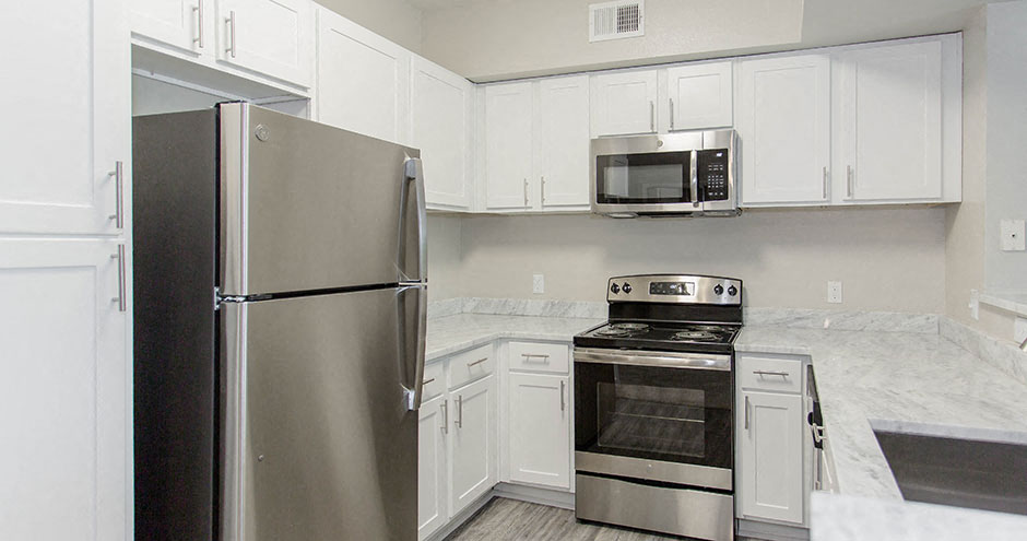 Willow Lake Apartments  Katy, Texas Kitchen