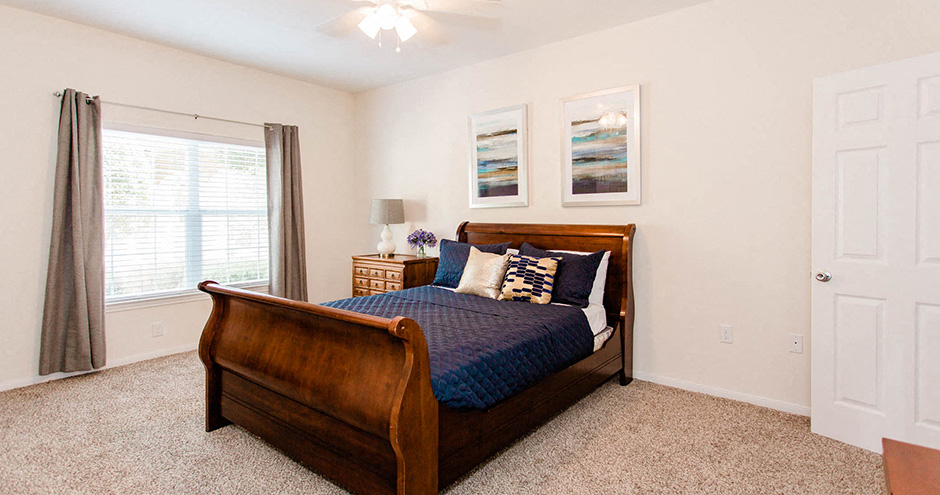 Willow Lake Apartments Bedroom, Katy, Texas