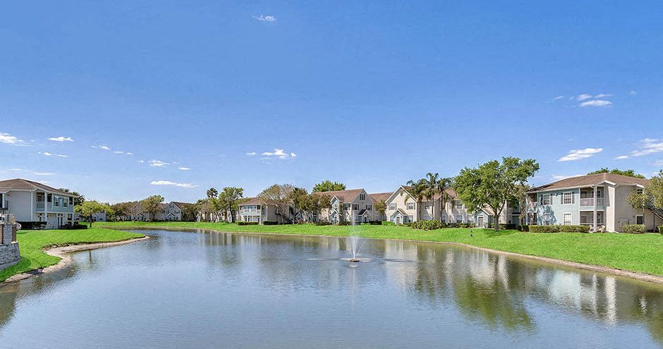 Photos and Video of Windermere at Lake's Edge Apartments in Ocoee, FL