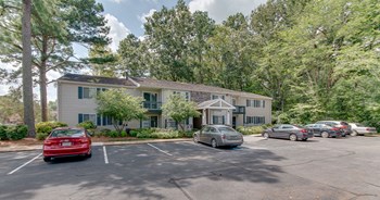 Woodshire Apartments | Virginia Beach, VA - Photo Gallery 4