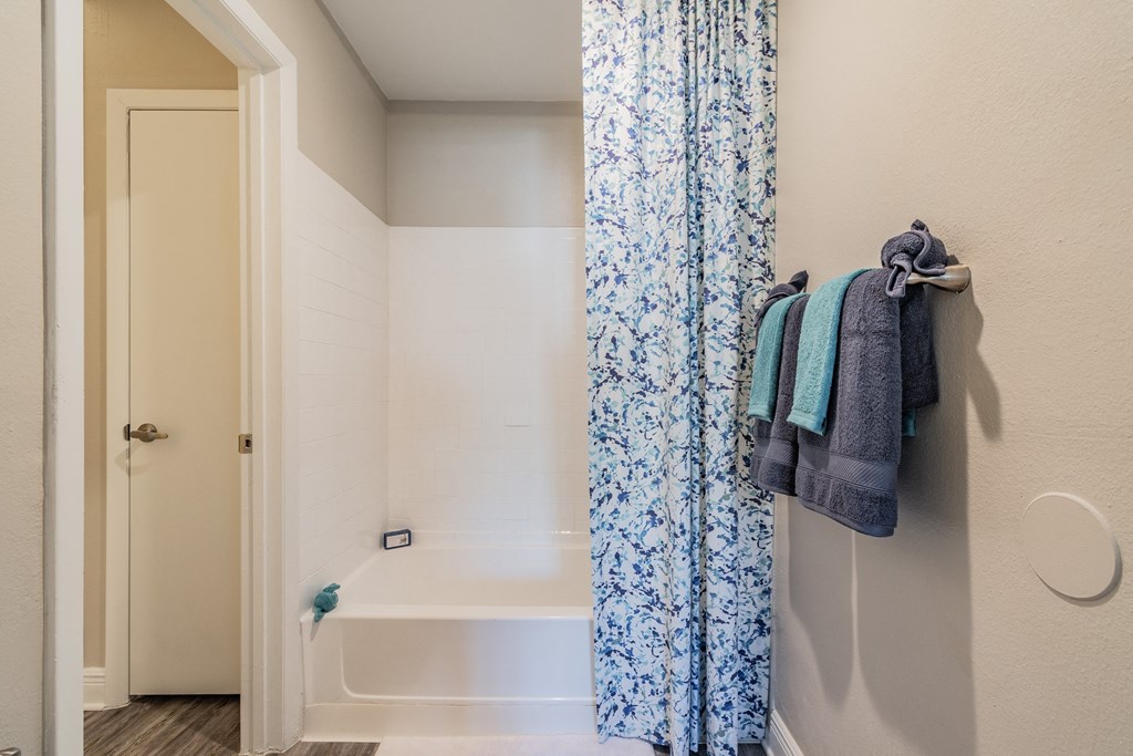 Bathroom With Bathtub at Enclave on East, Largo, FL