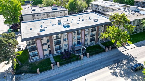 1831 Pandosy Street Studio-2 Beds Apartment for Rent
