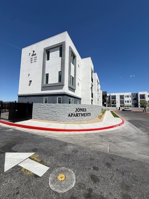 4846 S Jones 1-3 Beds Apartment for Rent