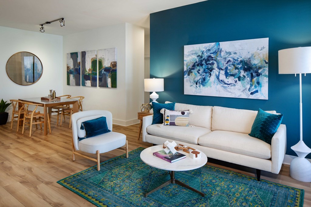 Midtown Houston Apartments - 2125 Yale - Living Room