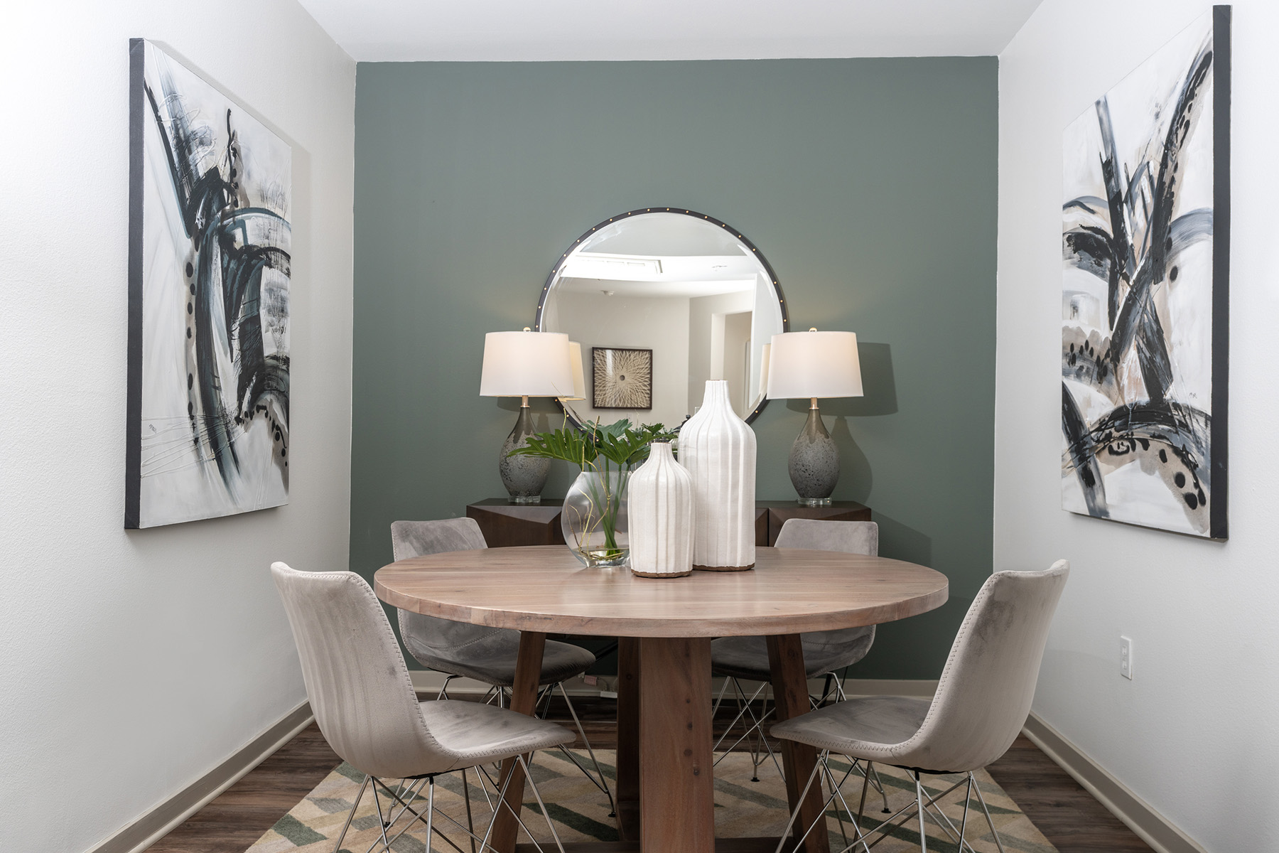 Mission Valley apartments for rent in San Diego - Mira Bella separate dining areas