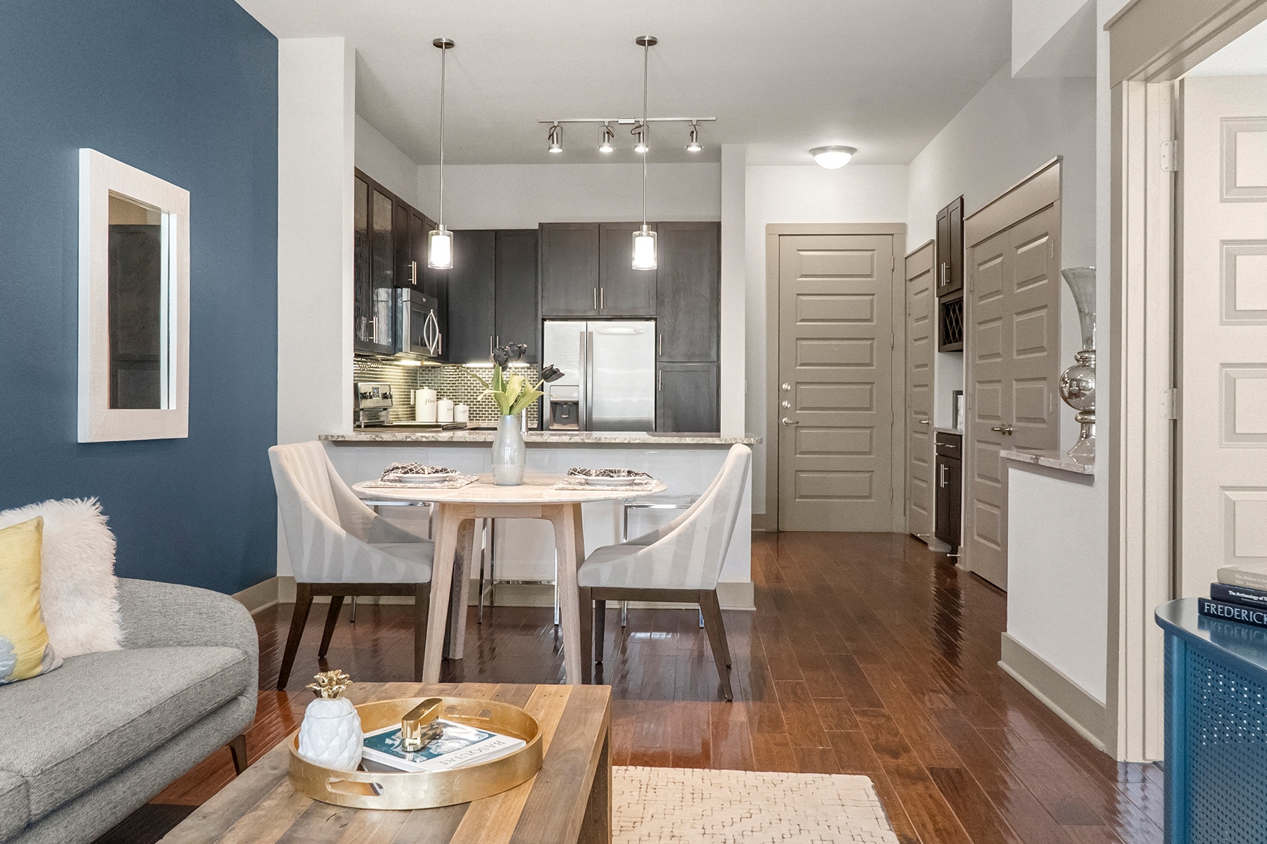 Strata Apartments Knox Henderson - Dallas, TX - Classic Kitchen