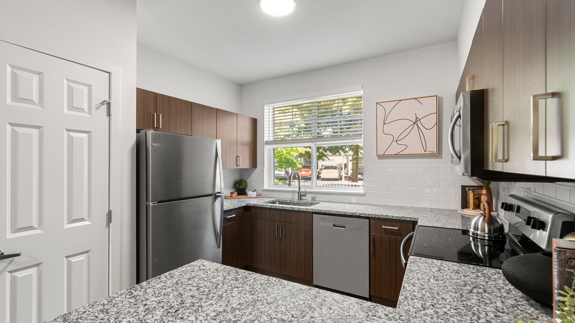 The Timbers at Issaquah Ridge Apartments - Issaquah, WA - Kitchen