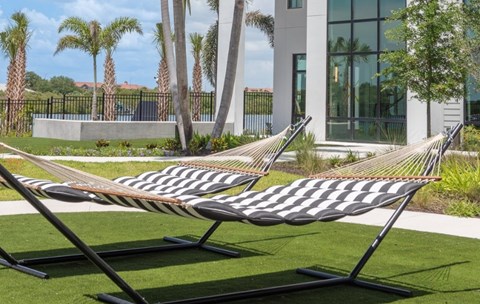 Apartments near Westshore Marina District - The Residence Peninsula - Serene Views
