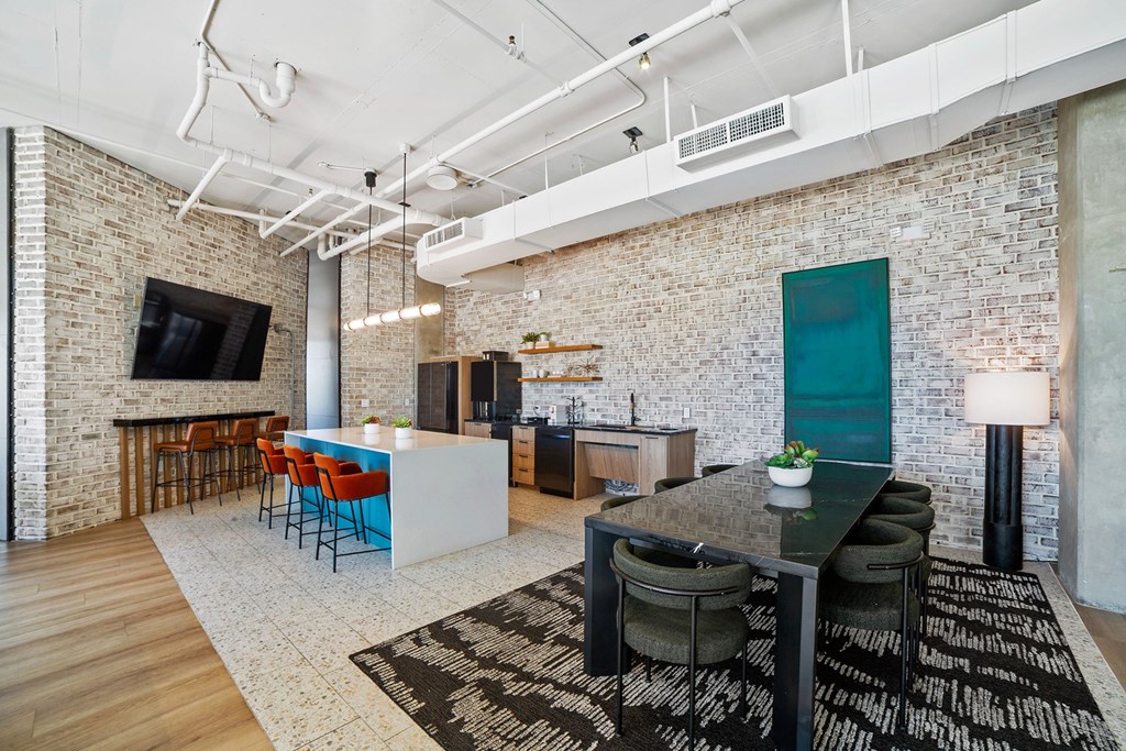 Houston Heights apartments - 2125 Yale Entertainment Kitchen