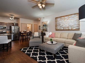 3126A E. Valley Water Mill Rd. 1-2 Beds Apartment for Rent - Photo Gallery 2