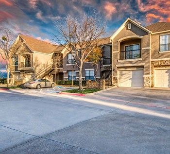 Attached Garages - Photo Gallery 17