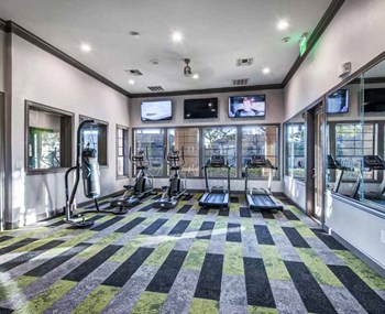 Fitness Facility - Photo Gallery 6