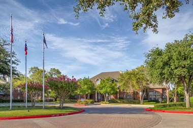 Creekside 121 Community Entrance