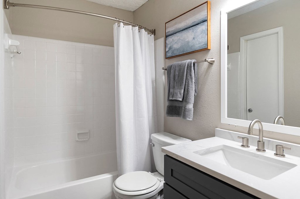 Manchester At Mansell Apartments, 401 Huntington Drive, Roswell, GA