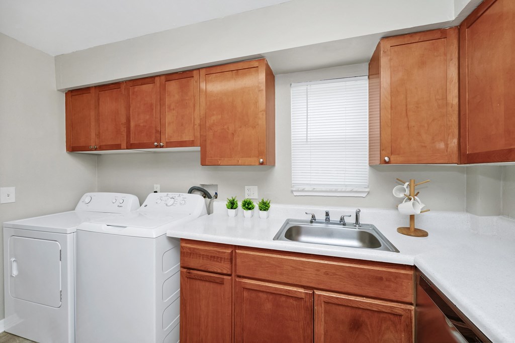 Full-Size Washer/Dryer