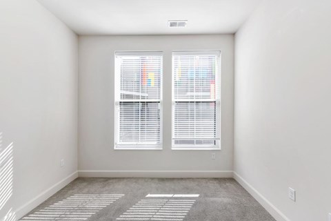 1295 Chesapeake Avenue 1-2 Beds Apartment for Rent