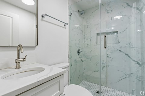 411 2Nd St SE 2 Beds Apartment for Rent