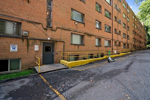 9119 Manchester Rd Studio Apartment for Rent