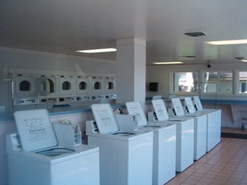Laundry Facility - Photo Gallery 13