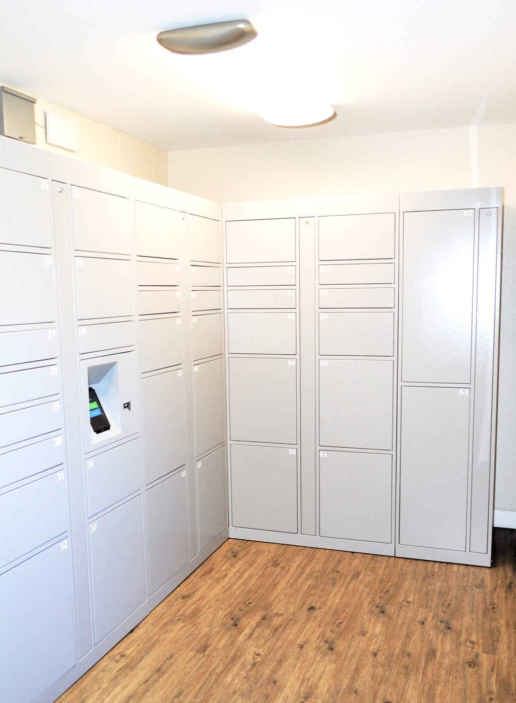 Parcel Locker at Pleasanton Glen