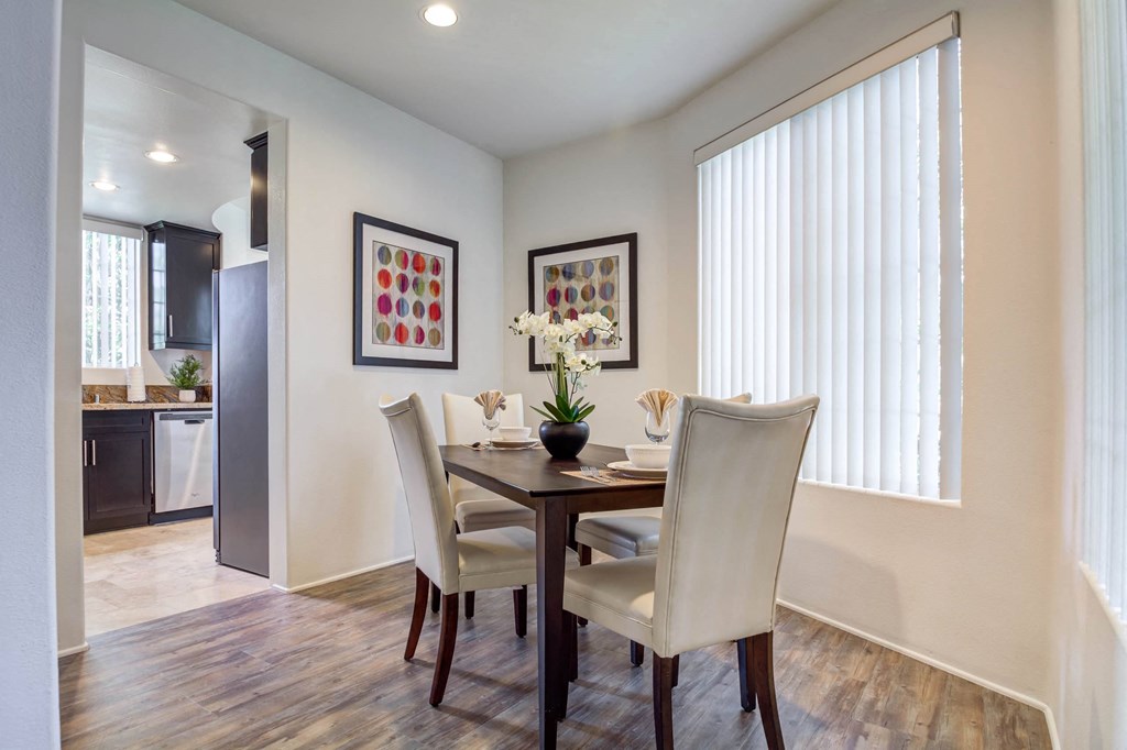 Dining area at L'Estancia Apartment Homes