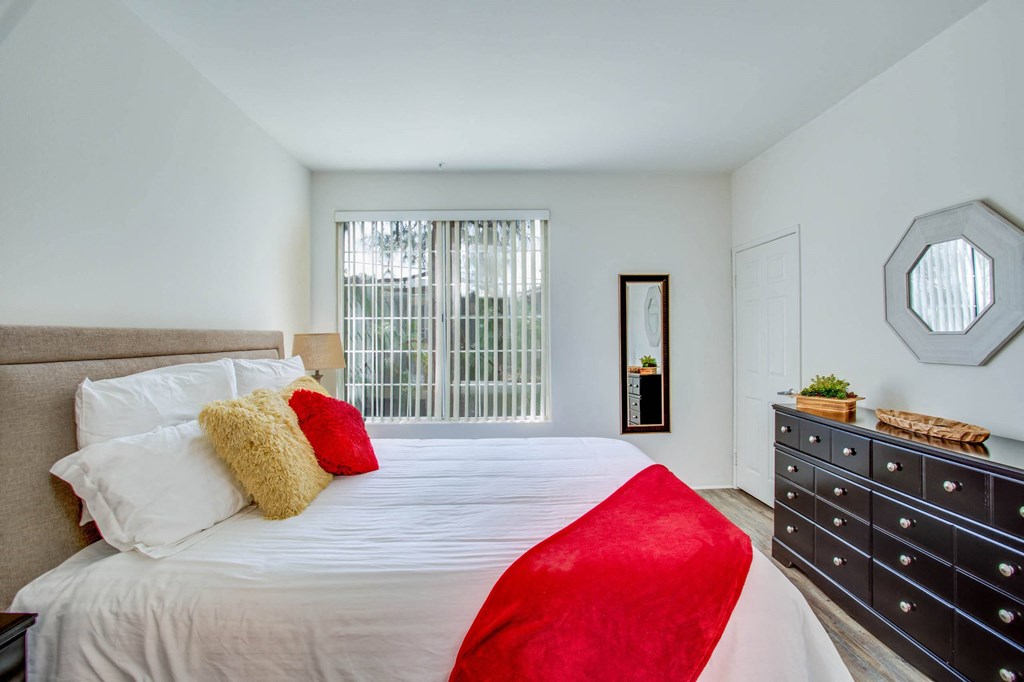 Bedroom at L'Estancia Apartment Homes
