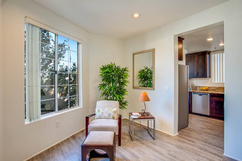 Sitting area at L'Estancia Apartment Homes