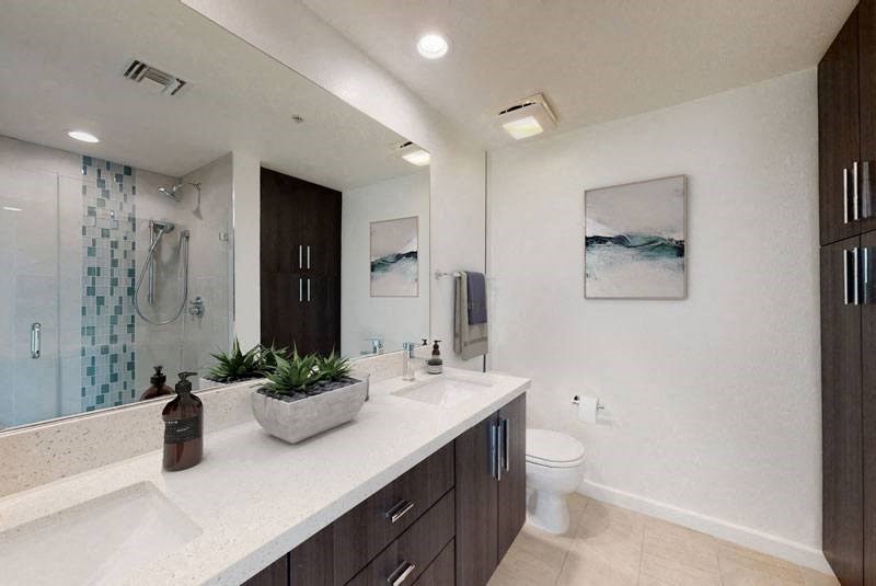 Bathroom in Three-Bedroom at Esprit